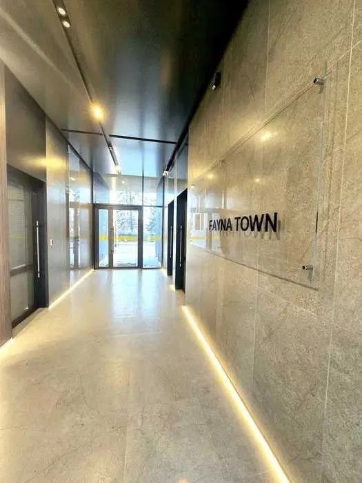 Простора 3-к квартира 96м2 ЖК Файна Таун Нивки Варшавский