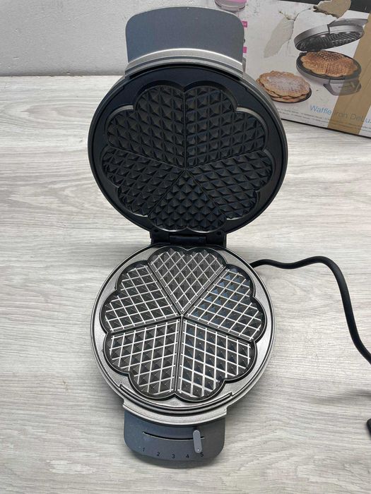 Gofrownica Princess srebrny/szary 1200 W