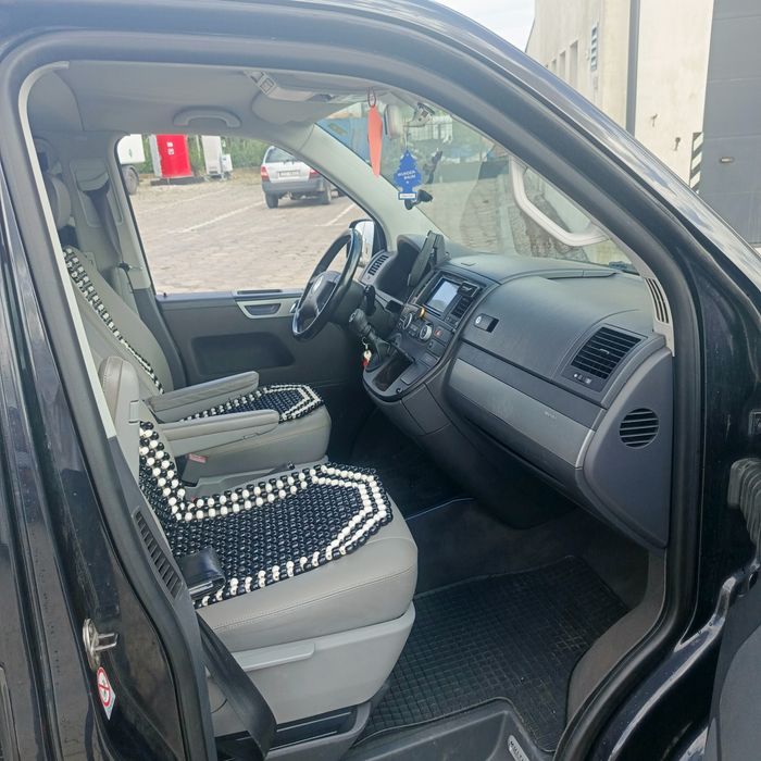 VW T5 Multivan 7 osób+hak 2xsuwane drzwi