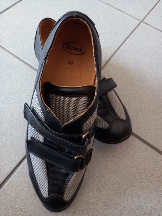 Półbuty  damskie  firmy  Scholl