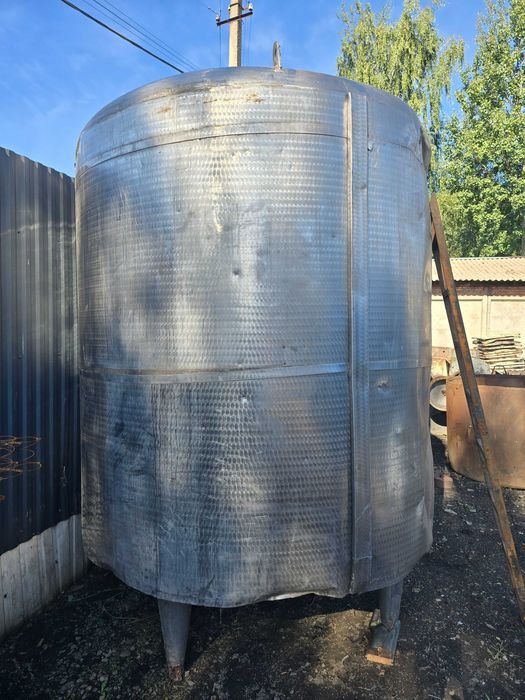 Цистерна  бочка з утеплювачем бак емність з нерж харчової сталі 6,3 м3