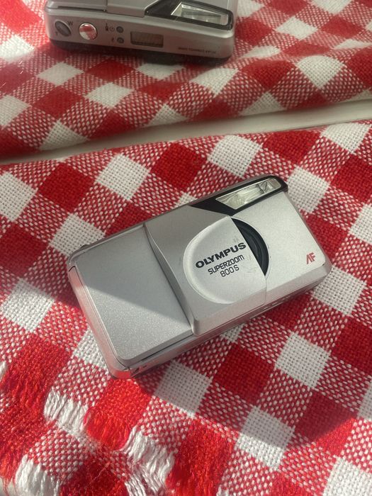 Olympus Superzoom 800s Плівкова камера