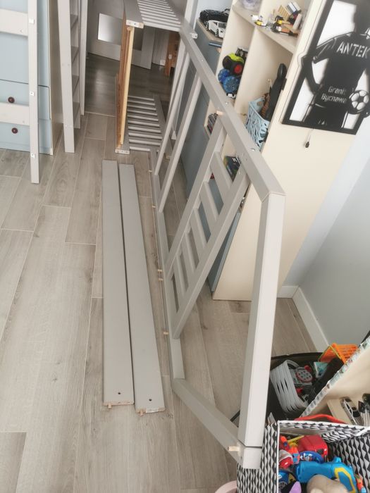 Pojedyncze łóżko piętrowe