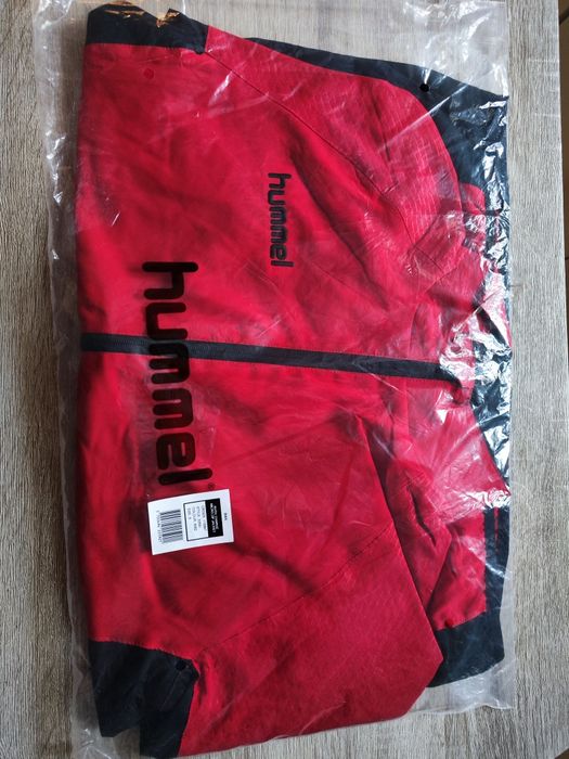 Kurtka lekka męska rozsuwana Hummel, rozmiar S, nowa z metką, kieszeni