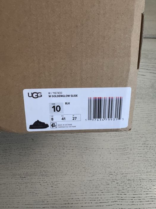 Сандалі, слайлди, шлепки оригінал UGG