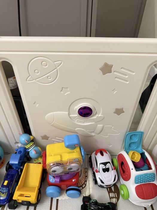 Детский манеж.