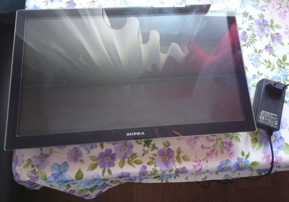 Продам Телевізор Supra STV-LC19820WL