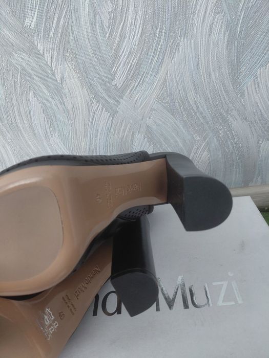 Босоніжки Nando Muzi 40р