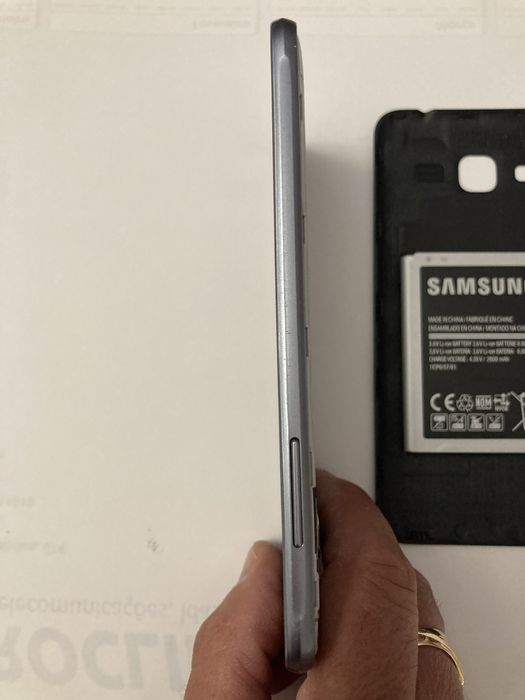 Telemovel samsung J3 6 Livre a todas as redes