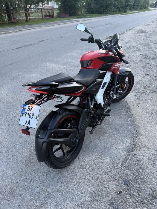 Bajaj pulsar ns 200