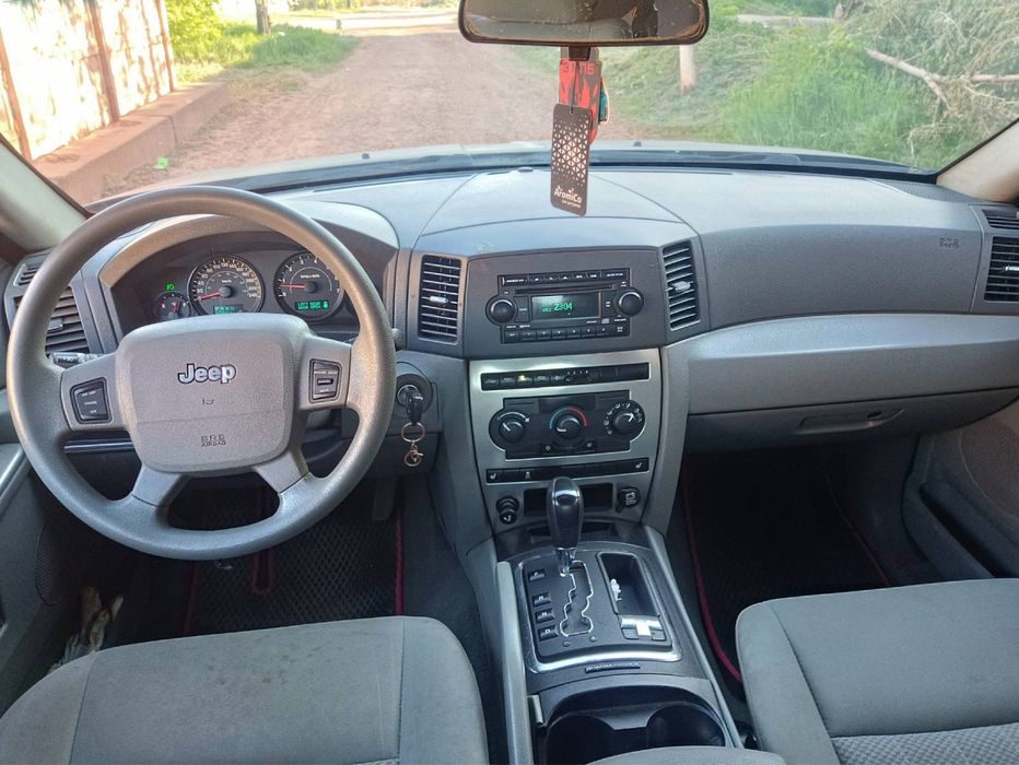 Jeep Cherokee продам