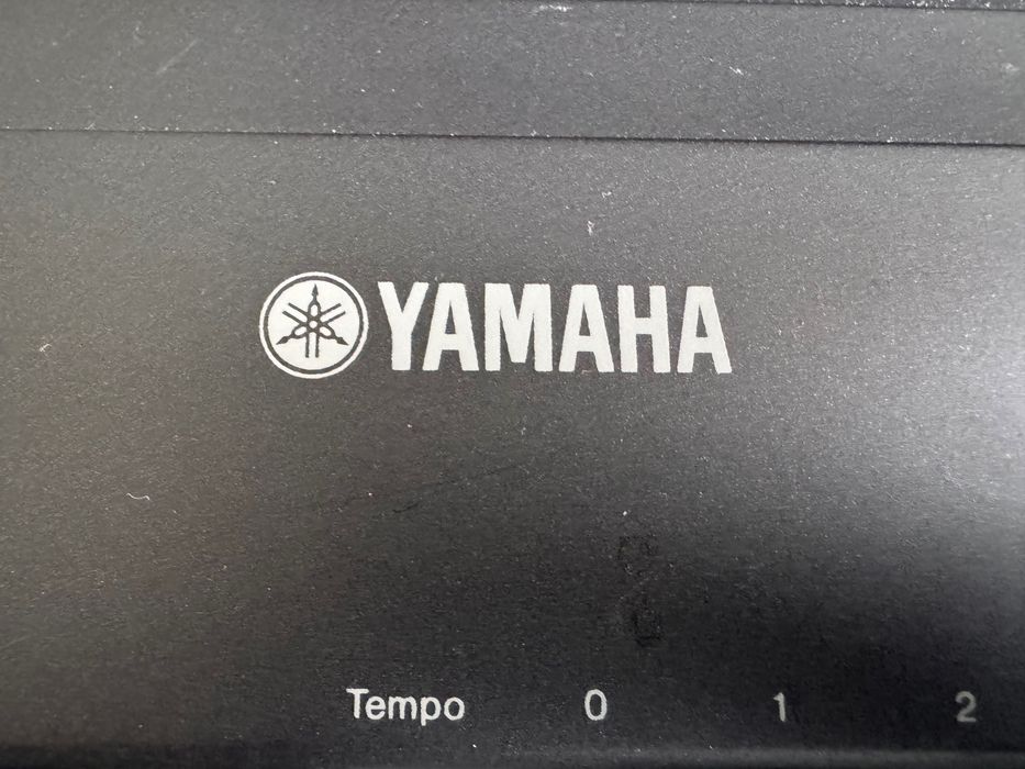 Yamaha P-95 pianino
