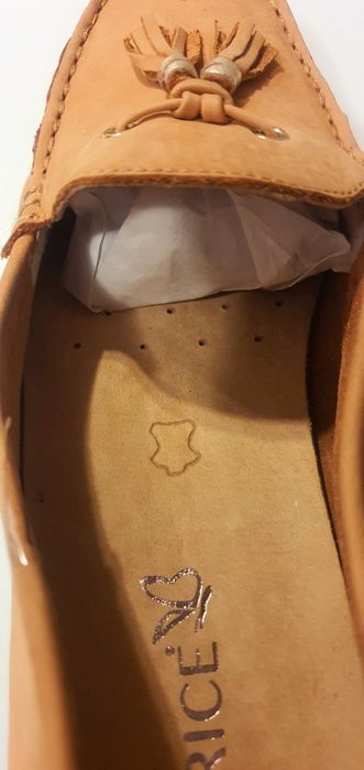 Damskie komfortowe  mokasyny skórzane_CAPRICE_38_Camel_NOWE