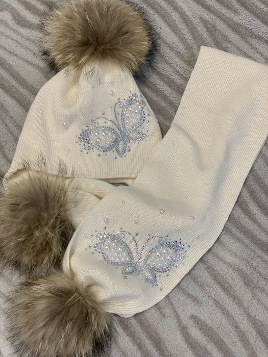 Зимовий комплект  для дівчинки( шапка і шарф)