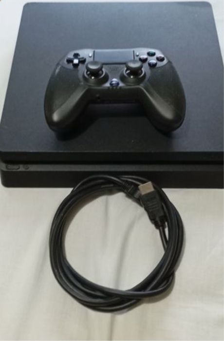 Ps4 Slim 1TB em otimo estado com 1comando