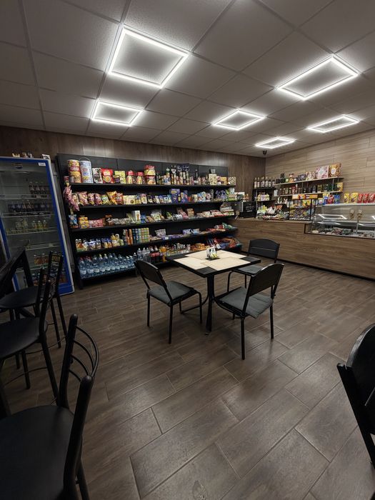 Здам приміщення з терасою під бізнес