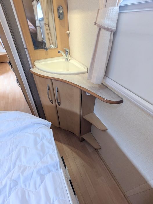 RESERVADA /Caravana / impecável / cama em Ilha / levo ao local