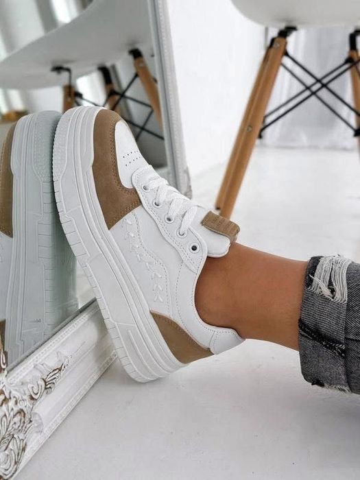 Красовки білі нові