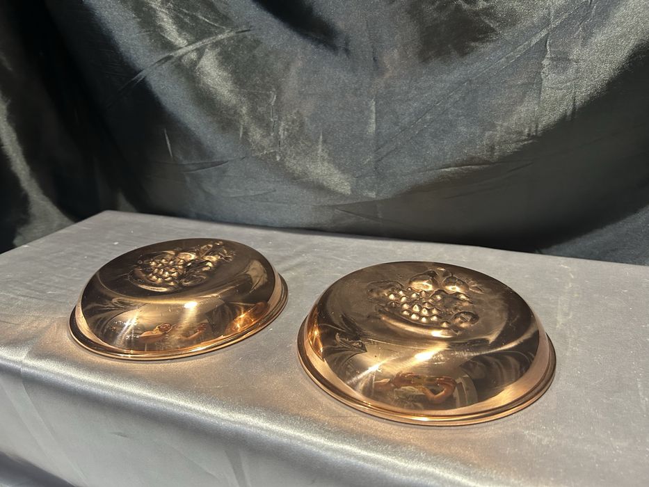 Zestaw 2 Miedzianych Foremek na Ciasto – Motyw Owoców