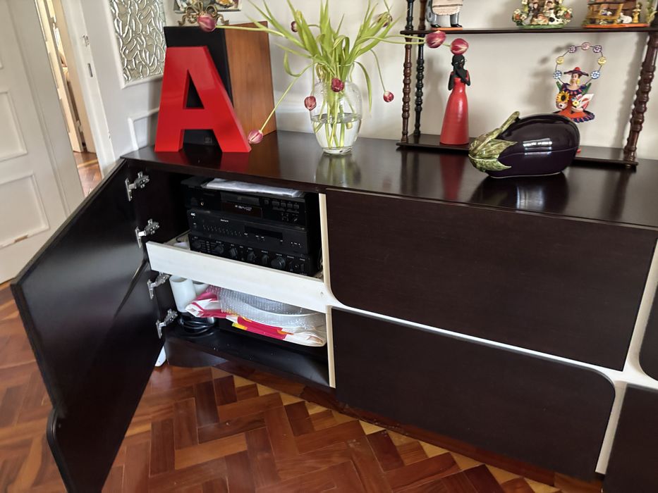 Aparador de sala madeira 300 euros