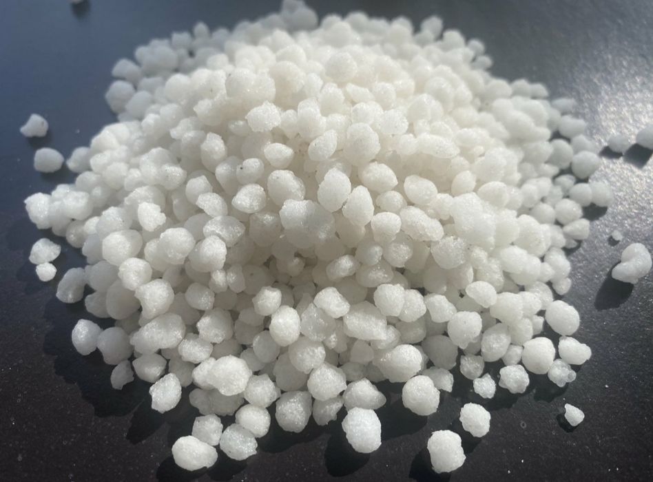 Мінеральне добриво сульфат аммония марка N21% S24% .