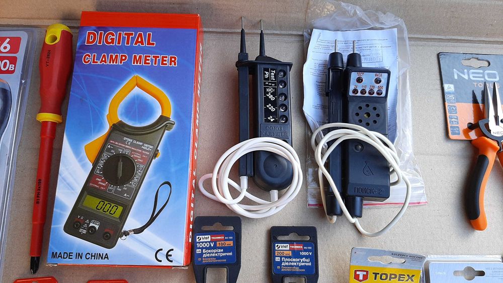 Інструмент діелектричний для електрика до 1000V