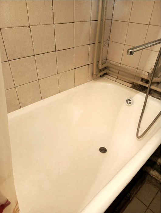 Продам 2 х ком квартиру. Матросова.