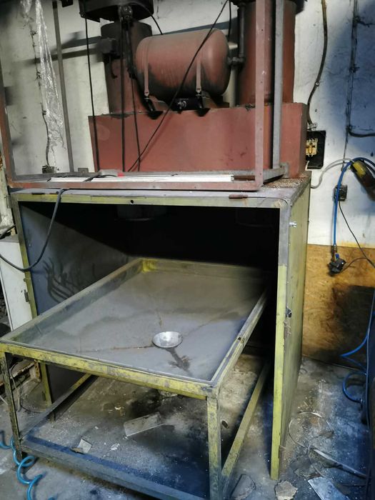 Kabina lakiernicza  Malarnia, lakiernia proszkowa