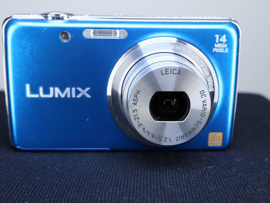 Panasonic LUMIX DMC-FS40 Compact Digital Camera, Impeccable63826016485249121