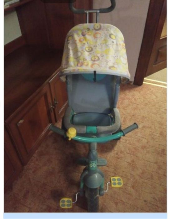 Трьохколісний велосипед-коляска