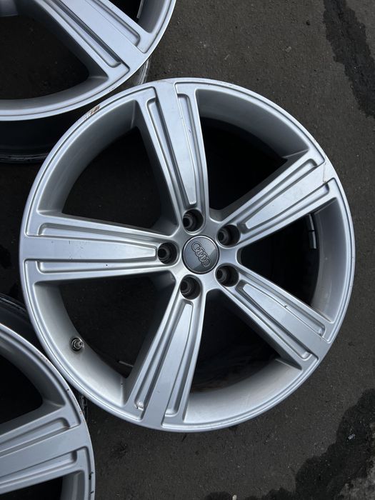 Диски оригинальные AUDI A6 5x112 R19 8JX/ET32