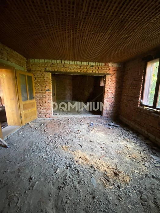 Продається будинок у Рокосові з земельною ділянкою