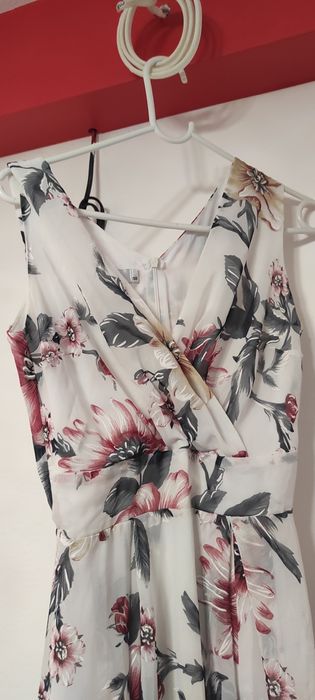 Sukienka długa w kwiaty 38