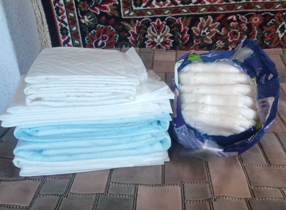 Нічні підгузки-труси для дорослих