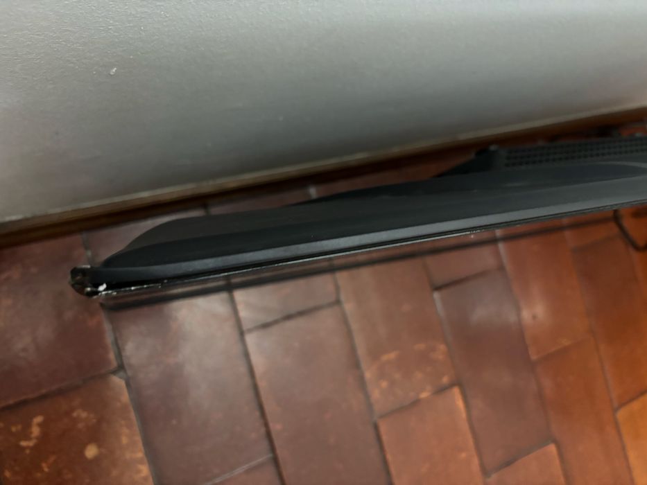 Smarttv Hisense 40” danificada