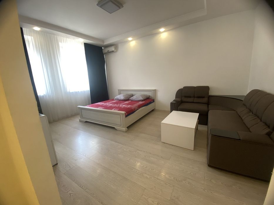 Сдам посуточно Вип на Почтовом 16