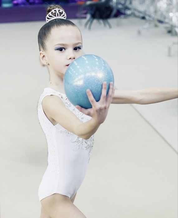 Купальник для художестаенной гимнастики.Купальник для художньої гімнас