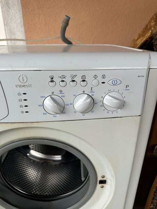Пральна машинка indesit _ безкоштовно