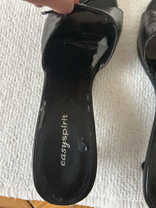 Klapki czarne roz 36