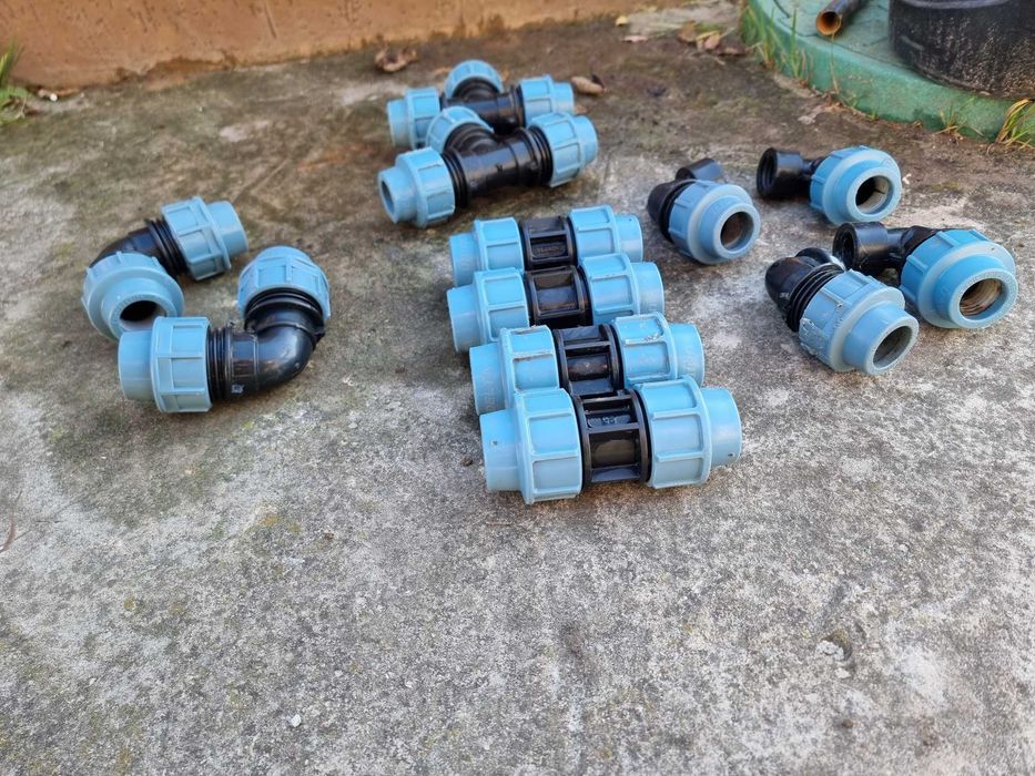 Перехідникі різні на 25 трубу для поливу газона