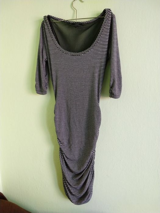 Sukienka dzianinowa Guess drapowana r.XS