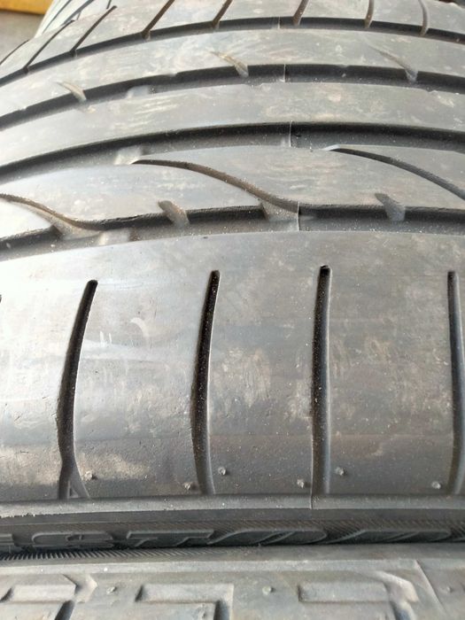 255 40 R20 Bridgestone