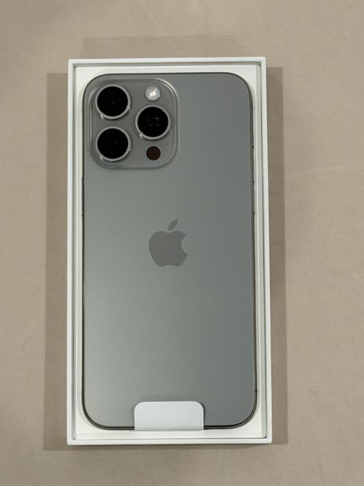 iPhone 15 Pro Max 256GB - NOVO (nunca utilizado)