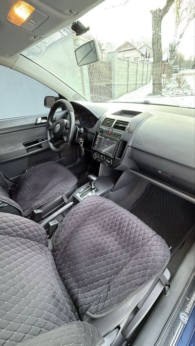 Volkswagen Polo  .