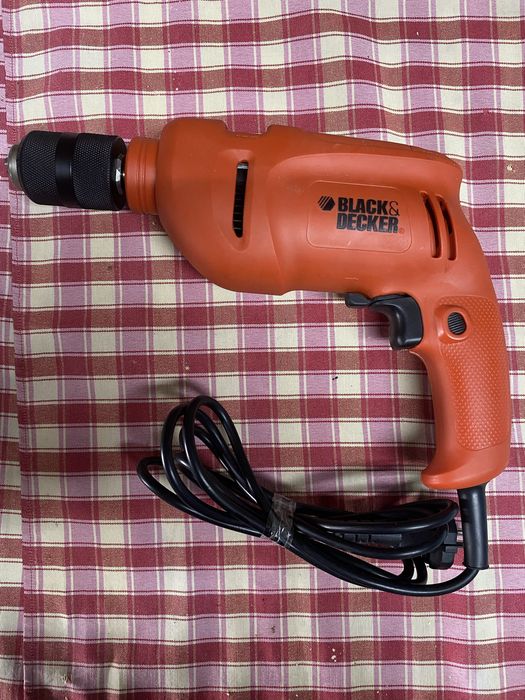 Berbequim Black & Decker  710w