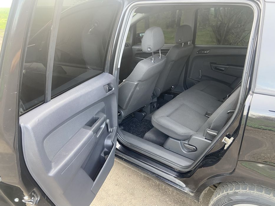 Опель Зефира 2010