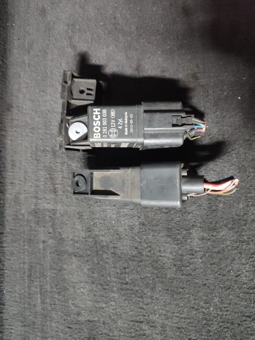 Реле свічок запалювання Volkswagen Passat Golf Skoda Seat реле свечей