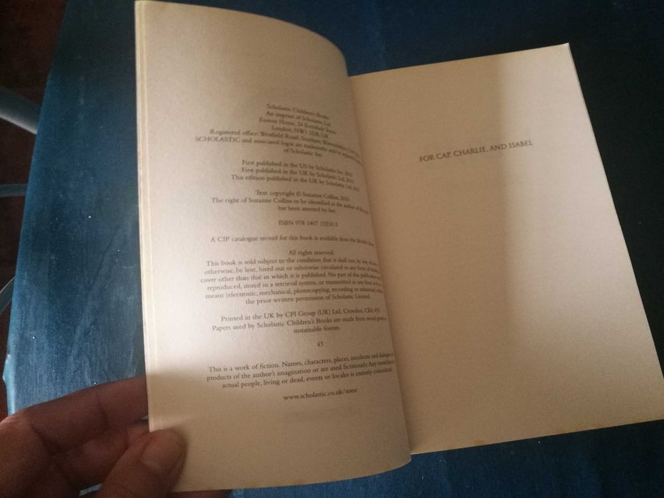 Mockingjay - Suzanne Collins (INGLÊS)