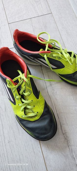 Buty sportowe do piłki