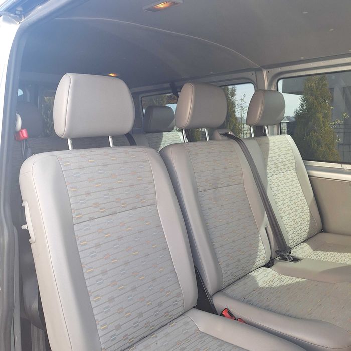 VOLKSWAGEN Transporter T5 2.0 TDI - uszkodzony silnik